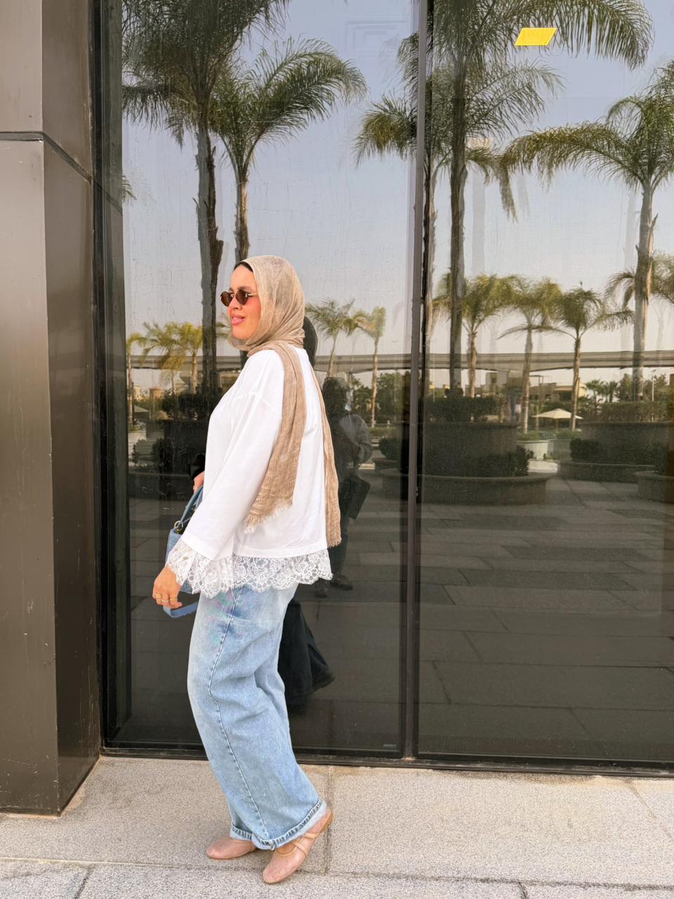 white Dantiel  Blouse